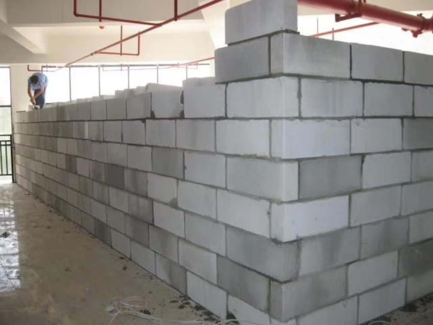 肇东蒸压加气混凝土砌块承重墙静力和抗震性能的研究